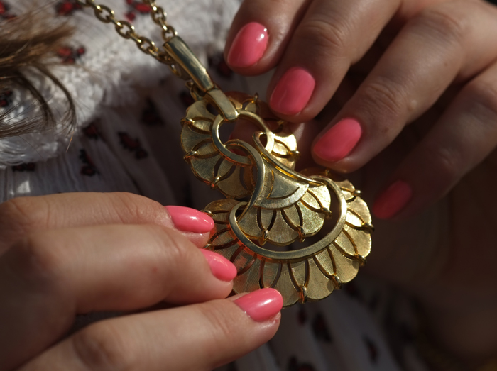 Vintage pendant | www.ladymelbourne.com.au