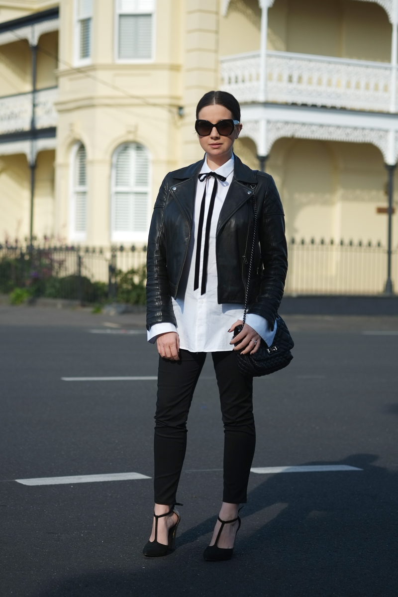 Lady Melbourne wearing a monochrome outfit | more on www.ladymelbourne.com.au