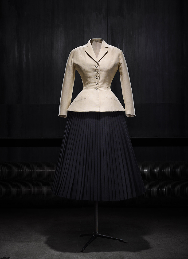 Christian Dior exhibition at the NGV in Melbourne | more on www.ladymelbourne.com.au