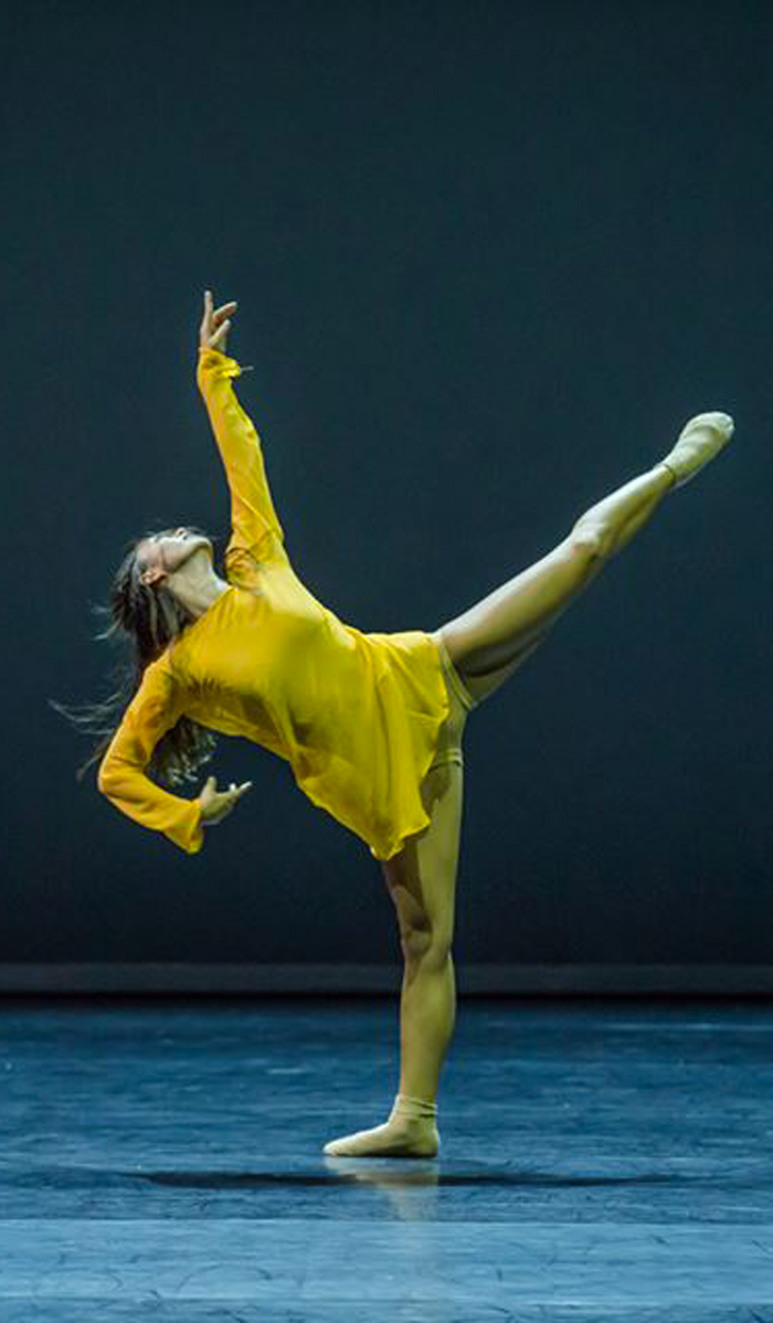 Chloe Leong in Forsythe's 'Quintett'. Photo by Peter Greig.